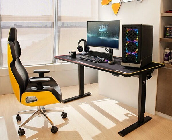 Connected Gamer Desk Designs