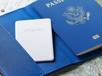 Ultra-Slim Wallet Trackers Image 2