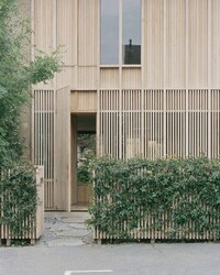 Laminated-Timber Minimal Houses Image 2