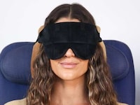 Posture-Aligned Travel Pillows Image 1