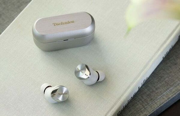 Fine-Tuned Aluminum Earbuds