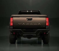 Shock-Absorbing Seat Pickup Trucks Image 5