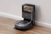 Hands-Free Robot Vacuums Image 1