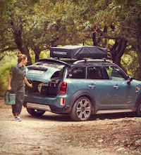 Adventurous Inflatable Car Tents Image 7