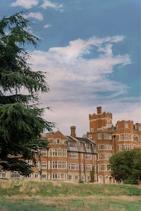 19th-Century Mansion Hotels Image 2