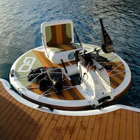 Mobile Motorized Inflatable Watercraft Image 5