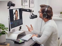 Broadcast-Quality Podcaster Microphones Image 2