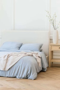 Lightweight Waffle Blankets Image 3