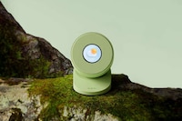 Display-Equipped Smart Chargers Image 6