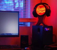 Digital Display Headphone Stands Image 4