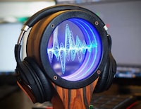 Digital Display Headphone Stands Image 7