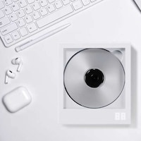 Aesthetically Pleasing CD Players Image 1