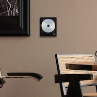Aesthetically Pleasing CD Players Image 3