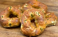 Spicy Hybrid Bagels Image 1