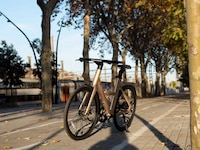 Special-Edition Urban E-Bikes Image 2