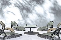 Leaf-Inspired Modern Lounge Chairs Image 2