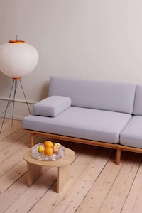 Repairable Flat-Pack Sofas Image 2