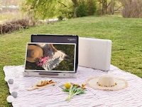 Briefcase-Bound Smart Displays Image 6