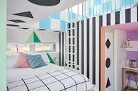 Graphic Pastel Art Pods