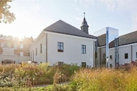 Renovated Historic Design Complexes Image 2