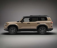 Angular Trail-Ready SUV Models Image 8