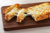 Easy-to-Prepare Restaurant Flatbreads Image 1