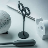 Minimalist Two-in-One Scissors Image 3
