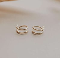 Minimalist Hand-Crafted Jewelry Lines Image 4