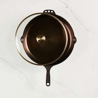 Sizable Cast Iron Skillets Image 4