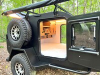 Capaciously Compact Teardrop Trailers Image 3