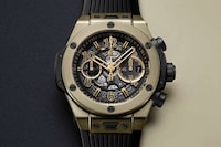Scratch-Proof Gold Timepieces Image 1