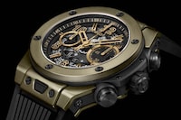 Scratch-Proof Gold Timepieces Image 3