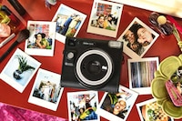 Retro Instant Polaroid Cameras Image 2