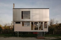 Expandable-Roof Tiny Homes Image 2