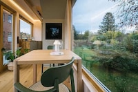 Expandable-Roof Tiny Homes Image 6