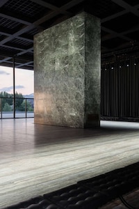 Minimalist Gallery Runways Image 2