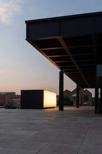 Minimalist Gallery Runways Image 5