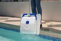 AI-Powered Pool Cleaning Robots Image 5