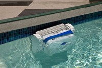 AI-Powered Pool Cleaning Robots Image 6