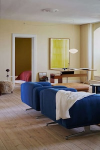 Vibrant Apartment Showrooms Image 1