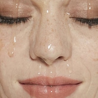 Powerful Oil-to-Foam Cleansers Image 3
