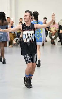 British Tradition-Themed Fashion Image 1