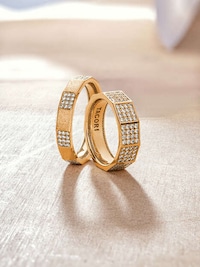 Mix-and-Match Couples Rings