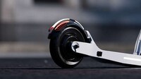 Race Car-Inspired Electric Scooters Image 3