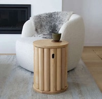 Transforming Stool-Integrated Tables Image 3
