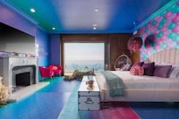 Mermaid-Inspired Beach Houses Image 2