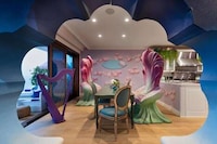 Mermaid-Inspired Beach Houses Image 4