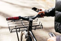 Discreet Smartphone Bike Mounts Image 2
