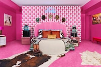 All-Pink Life-Size Dollhouses Image 2
