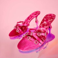 All-Pink Accessory Collections Image 1